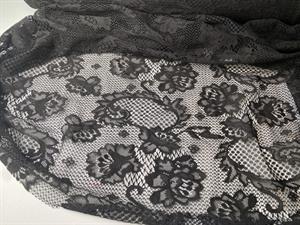 Blonde - blomstret og fint mønster i sort