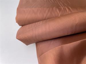 Fastvævet polyesterfoer - chokoladebrun