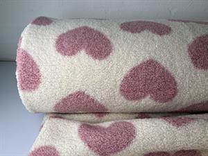 Teddy pels - offwhite med stort rosa hjerte