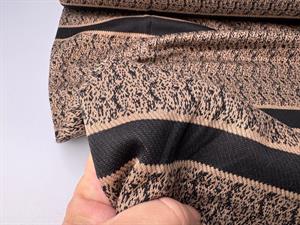 Vinterjersey - sorte og brune toner i stribet mønster