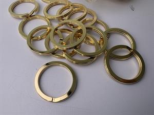Nøglering - i guld look, 30/ 25 mm