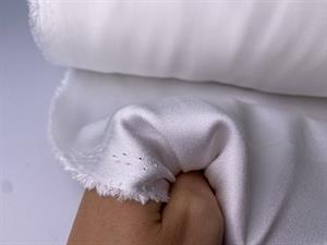 Fastvævet viscose - crepe de chine look i bianco