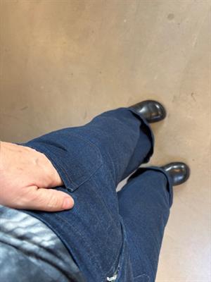 Twillvævet denim med stræk - navyblue og drønlækker, fantastisk stræk