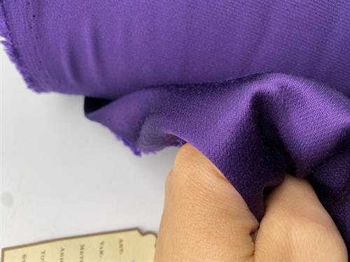 Fastvævet viscose - crepe de chine look i mørk ametyst