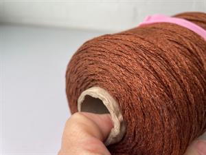 Hørgarn - fintrådet, tubestrikket i hasselnød, hel cone
