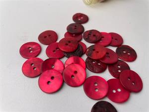 Perlemorsknap - mørk rød, 15 mm, med mat overflade