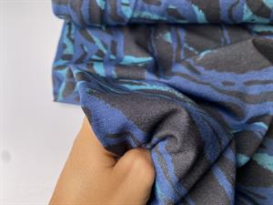 Vinterjersey - abstrakt leo look i blå toner
