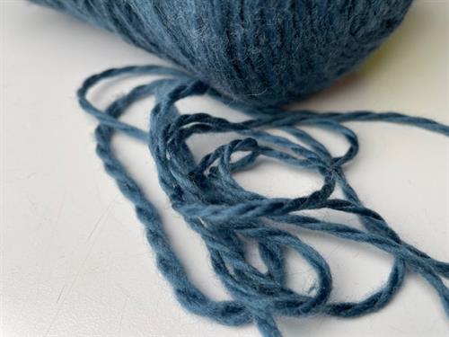 Sogno - tykt, lækkert og blødt garn i denimblå, ca. 500 gram