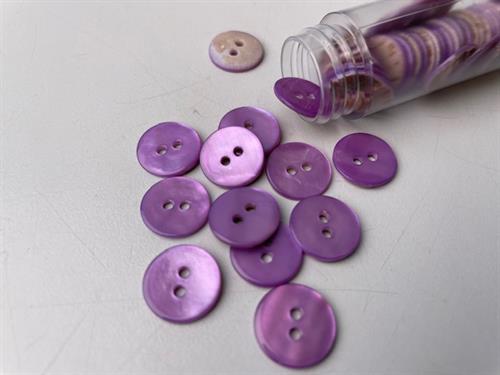Poleret perlemorsknap - lys lilla og blank, 13 mm
