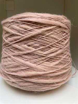 Flambe - blødt flamegarn i rosa, hel cone
