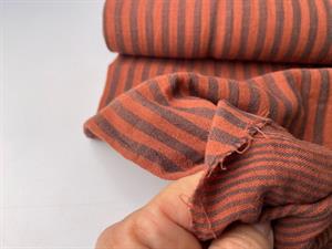 Dobbelt gauze - garnfarvede striber i mørk terracotta og antracit 