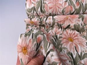 Dobbelt gauze - fine forårsblomster i rosa toner