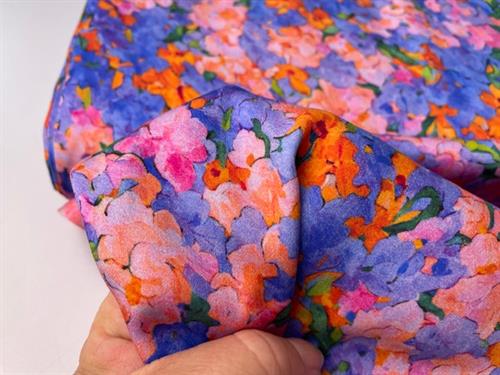 Satinvævet viscose - wild flowers