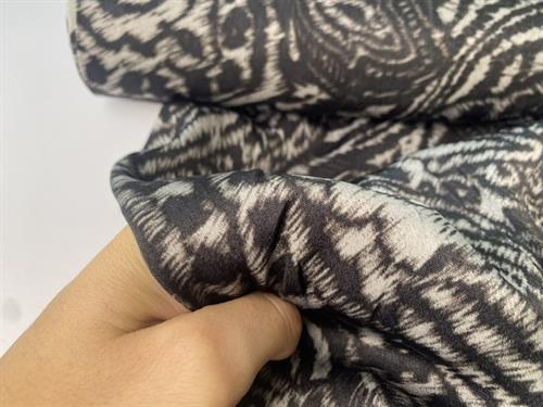 Fastvævet satin - abstrakt mønster i silver / black
