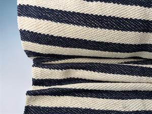 Strikjersey - i offwhite og marine, groftstrikket