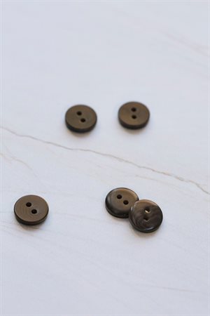 Corozo button fra mind the maker - i flot umber, 11 mm