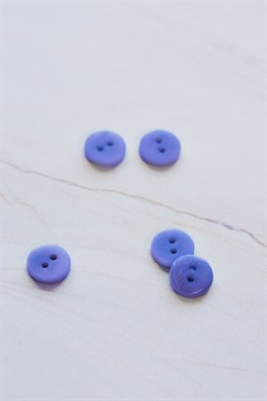 Corozo button fra mind the maker - i flot violet blue, 11 mm